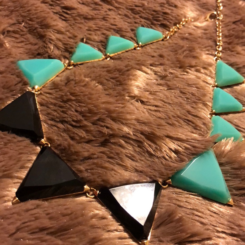 Sakes Fifth Avenue Statement Necklace
